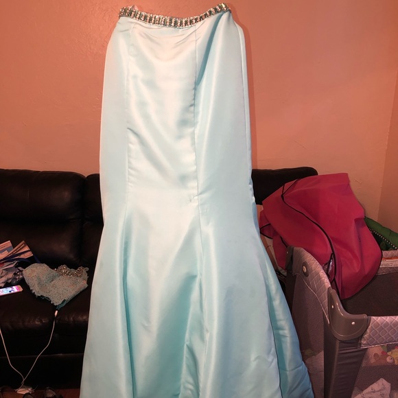 Sherri Hill Prom Dress - Picture 4 of 6